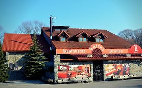 Restaurace a penzion Lutena